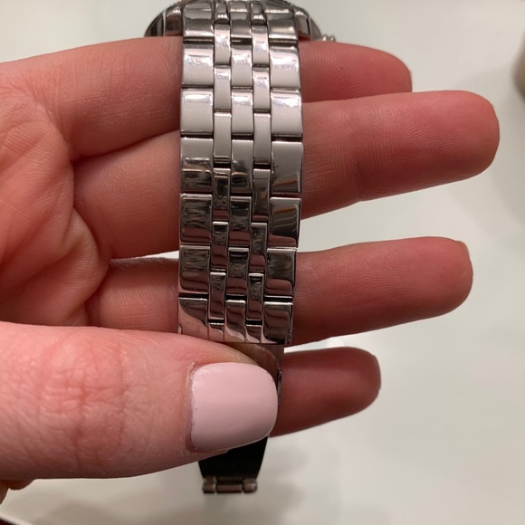 Michael Kors silver and Crystal watch - Picture 5 of 5